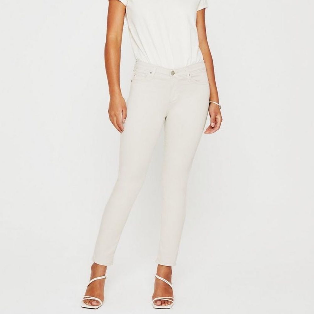 Ag Adriano Goldschmied cream the prima Cigarette Crop jeans Women's Size 31R